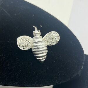 Silver tone Authentic Kramer Vintage Brooch Made In Austria Signed Bumblebee